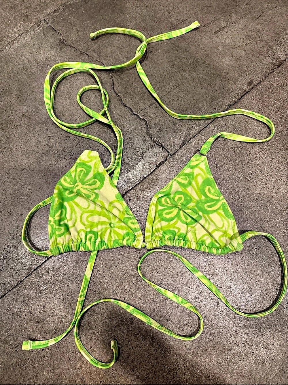 Blackbough Green Floral Bikini Top Like New